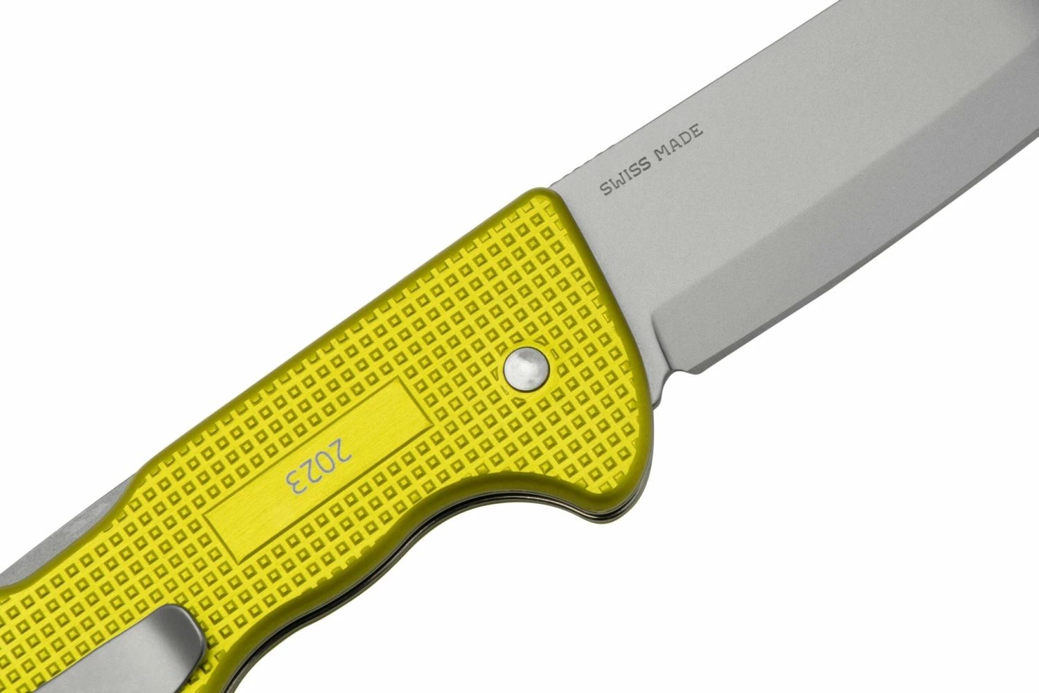 Victorinox Hunter Pro Alox Limited Edition 2023, 0.9415.L23 Electric Yellow, Navaja De Caza 7 Victorinox Hunter Pro Alox Limited Edition 2023, 0.9415.L23 Electric Yellow, Navaja De Caza - Imagen 5