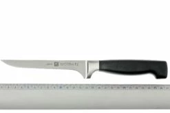 Zwilling J.A. Henckels Four Star-cuchillo Deshuesador 14 Cm -KNIVESANDTOOLS Ventas ZW31086 140 04 zwilling 4star 31086 140 uitbeenmes 14cm d4